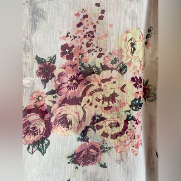 Sheer floral blouse - Picture 5 of 5